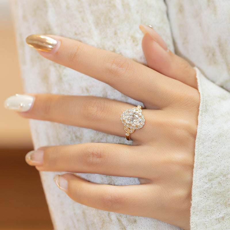 Anna Oval Diamond Engagement Ring